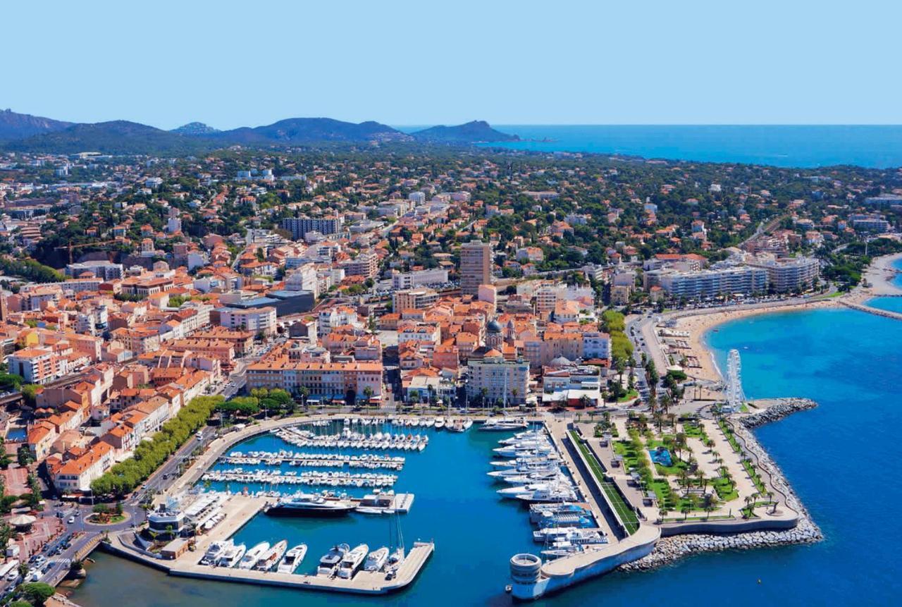 Oasis Des Grands Pins - Saint-Raphael - Residence Privee Avec Grande Piscine & Tennis Privee Luaran gambar